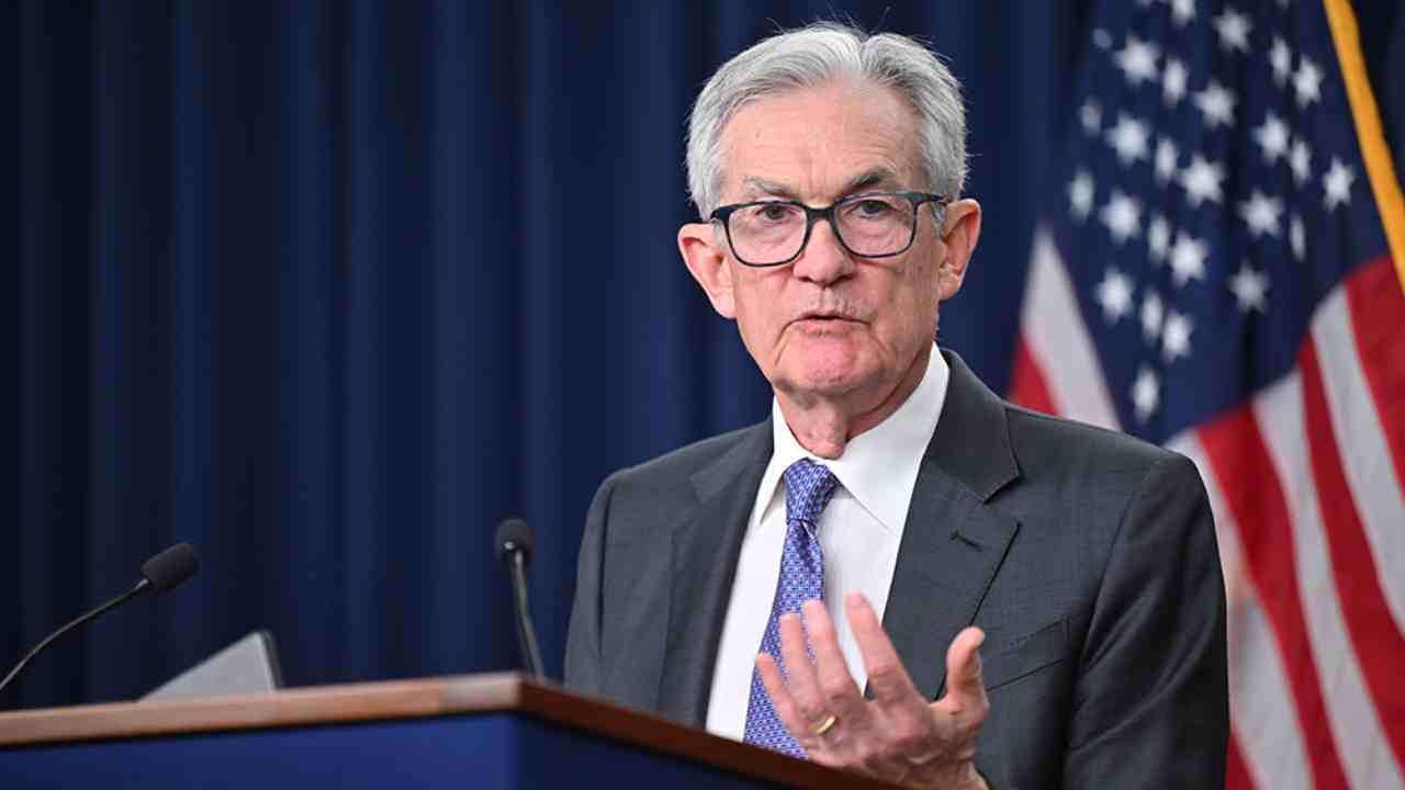 Jerome Powell, presidente de la Fed, en medio de investigación criminal por supuesta mentira al Congreso sobre renovación de sede. Foto: Facebook