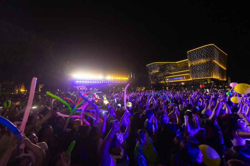 El Centro Histórico de San Salvador registra una afluencia histórica de 209,000 visitantes en el inicio de la Semana Santa. #ladiaspora503