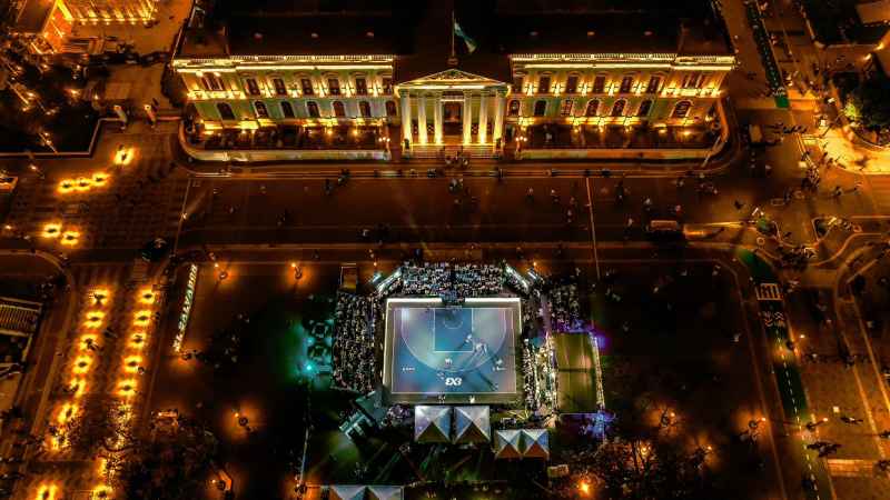 El Centro Histórico de San Salvador se prepara para ser uno de los puntos con mayor afluencia de feligreses y turistas esta Semana Santa. Foto: MITUR