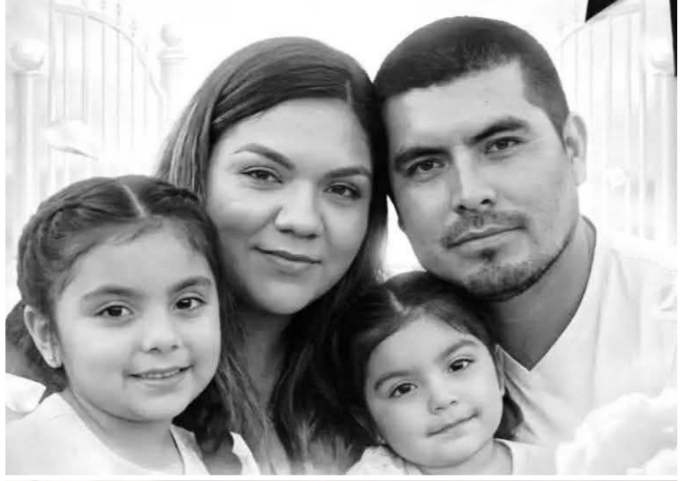 Cuatro salvadoreños en California fallecieron en un accidente fatal tras un incendio vehicular en Oakdale. Dos niñas y sus padres perdieron la vida. La diáspora está consternada. Foto: Cortesía.