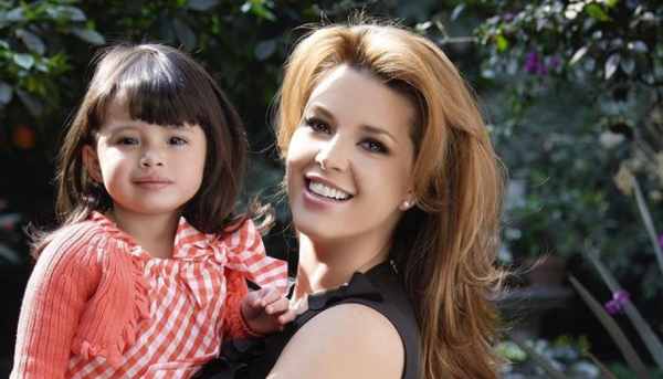 La actriz venezolana Alicia Machado compartió los desafíos que enfrenta para imponer disciplina en su hogar durante una etapa crítica de crianza. Foto: Archivo