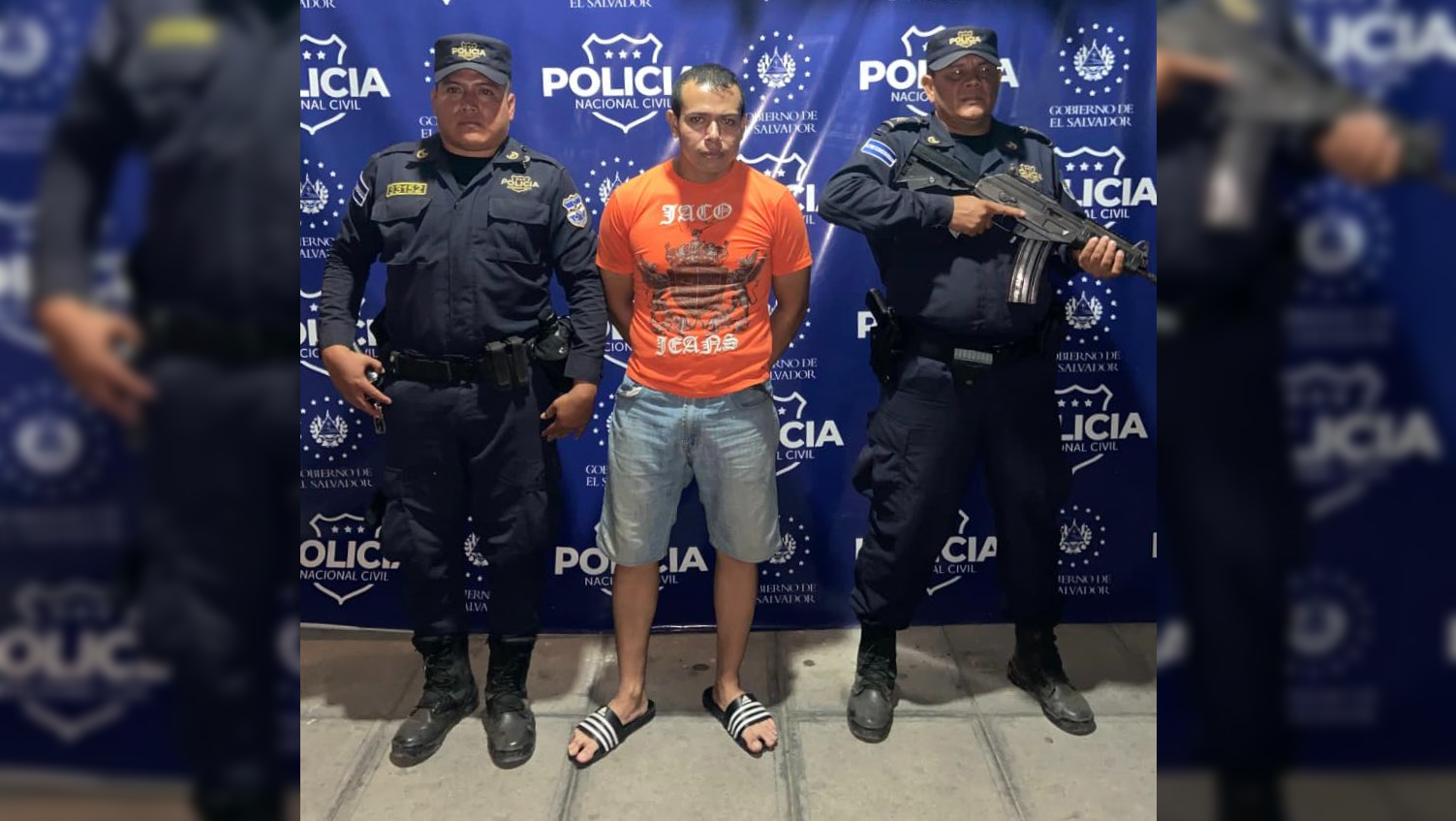 Un pandillero de la 18R fue aprehendido en Apopa tras ser grabado amenazando a un trabajador de telefonía en Valle Verde. La PNC actuó tras una denuncia viral. Foto: PNC.