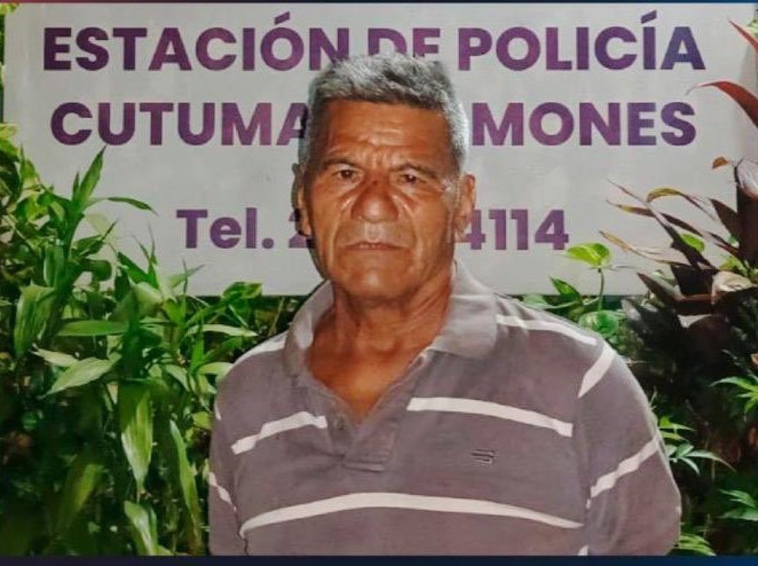 Un hombre de 70 años fue arrestado en Santa Ana tras ser grabado amenazando a una mujer con un machete. La PNC intervino rápidamente. Foto: PNCSV.