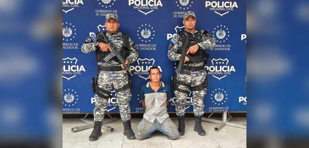 Un hombre fue detenido en Santa Ana por el asesinato de una mujer en Candelaria de la Frontera. La PNC y FGR actuaron rápido para llevar al sospechoso ante la justicia. Foto: PNCSV.