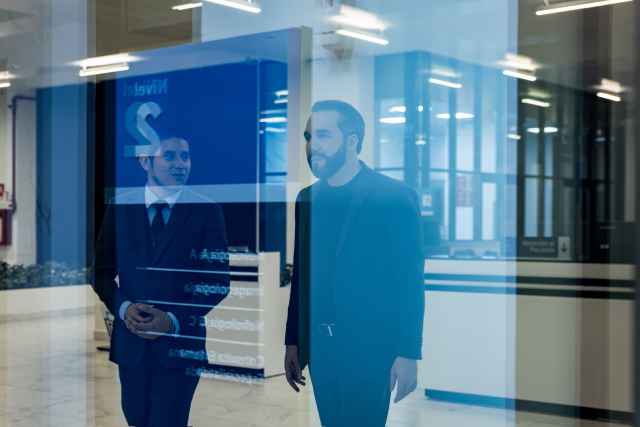 La inauguración marca el inicio de una nueva etapa para el Hospital Rosales, pero también abre interrogantes sobre su operación a largo plazo. Cortesía.