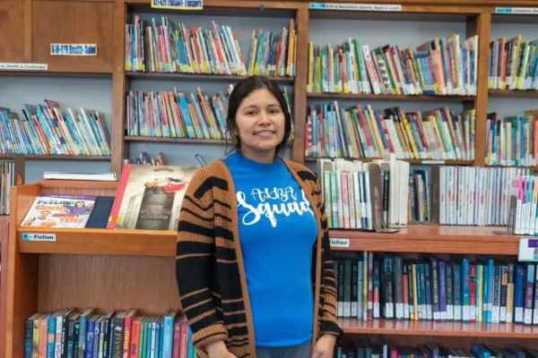 La ciudadana salvadoreña Yesenia Ruano logró un fallo judicial favorable tras su autodeportación a El Salvador junto a sus dos hijas menores.