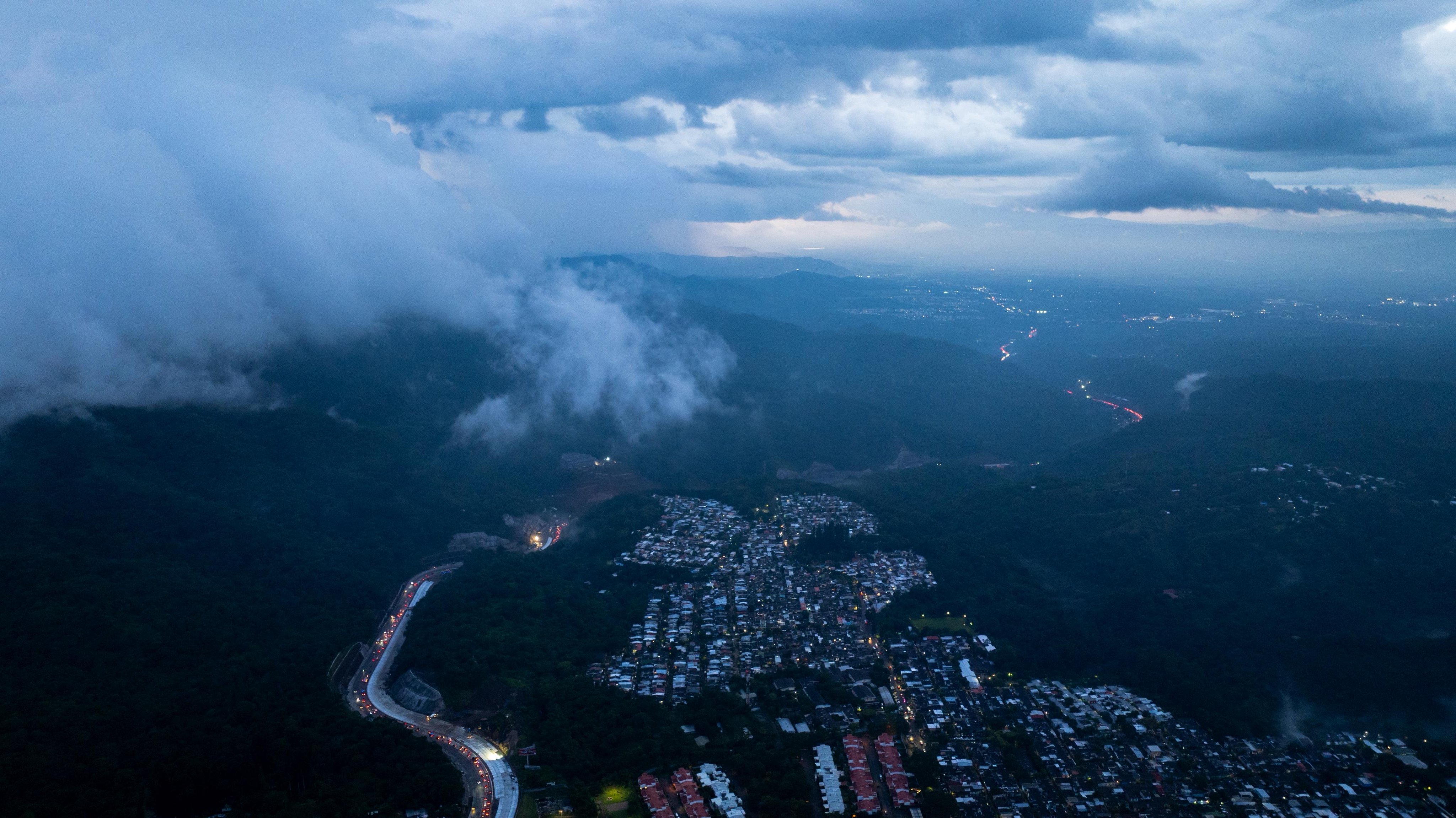 El MARN alerta sobre lluvias intensas y tormentas eléctricas en el occidente del país, con acumulados de hasta 66.8 mm en Santa Ana y Chalatenango. Foto: MARN.