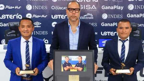 Diputados aprobaron la iniciativa para otorgar una distinción a los árbitros salvadoreños por su desempeño en el Mundial.