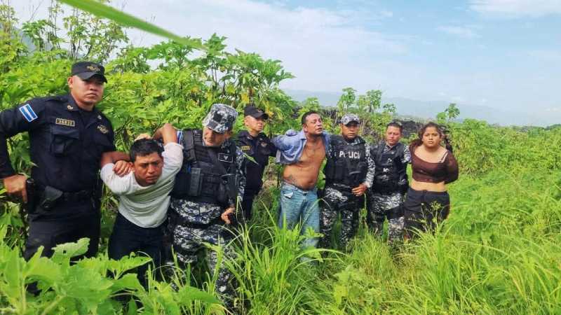 Los dos chapines y la salvadoreña permanecen bajo custodia policial tras verse frustrado el secuestro de la adolescente en la carretera Panamericana.