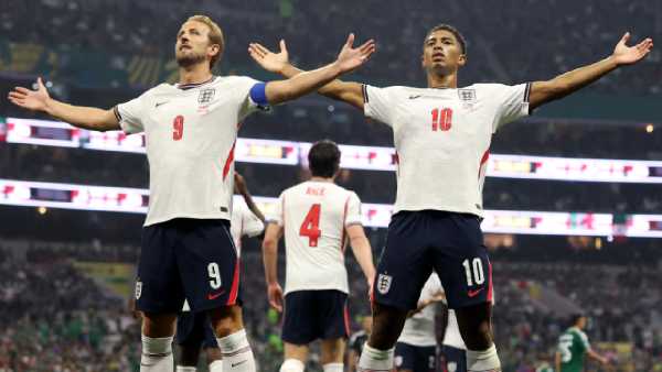 Los combinados internacionales disputan cada balón con máxima intensidad en el marco del torneo de fútbol más importante del año. Foto: England
@England / x.com